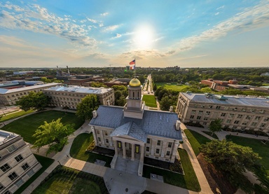 Image of Pentacrest at University of Iowa campus